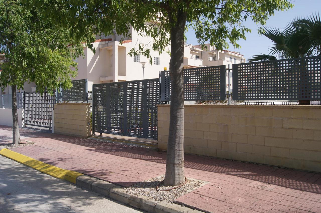 Apartamentos Dona Maria 阿尔考斯布里 外观 照片